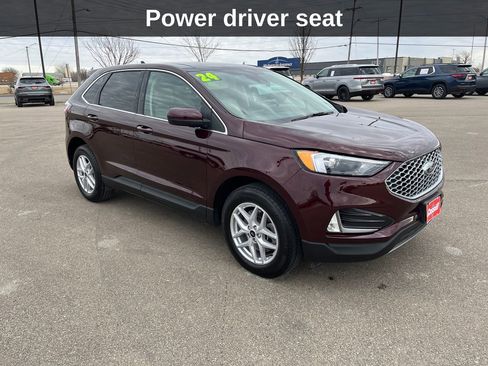 Used 2024 Ford Edge SEL w/ Convenience Package image 9