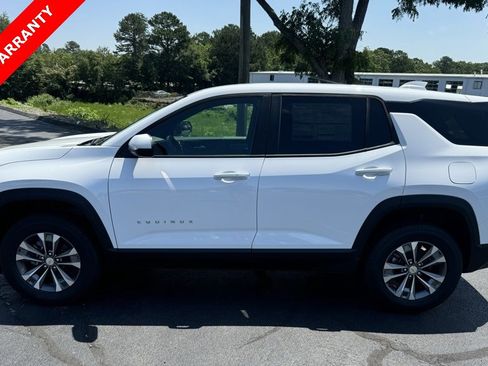 New 2026 Chevrolet Equinox LT w/ Convenience Package II image 2