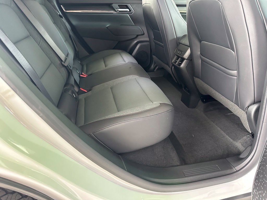 New 2027 GMC Terrain AT4 w/ Convenience Package III AWD/4WD image 34