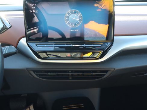 Used 2021 Volkswagen ID.4 Pro S image 11
