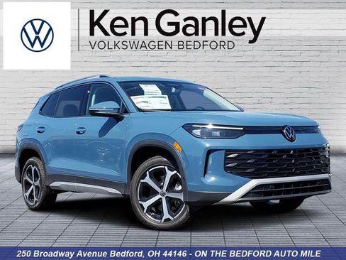 New 2026 Volkswagen Tiguan SE AWD/4WD image 1
