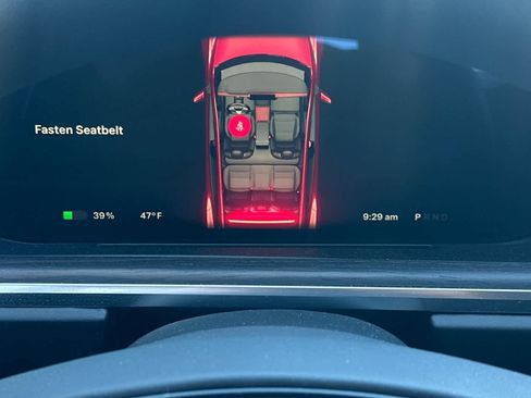 Used 2024 Tesla Model S image 25