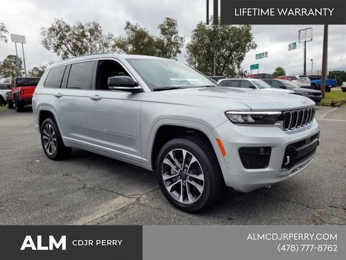 New 2025 Jeep Grand Cherokee L Overland w/ Luxury Tech Group IV AWD/4WD image 18