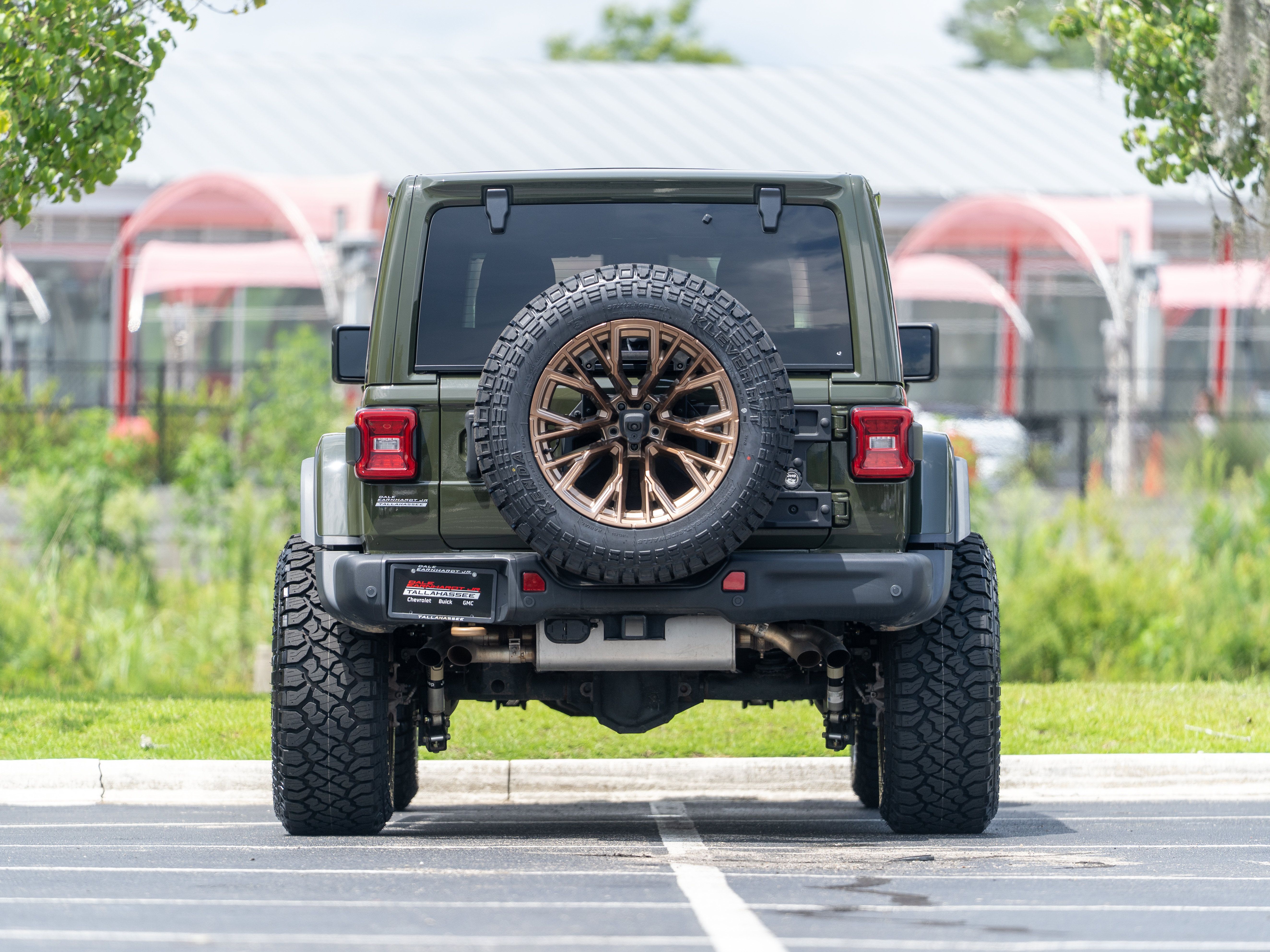 Used 2022 Jeep Wrangler Unlimited Rubicon w/ Xtreme Recon 35" Tire Package AWD/4WD image 42