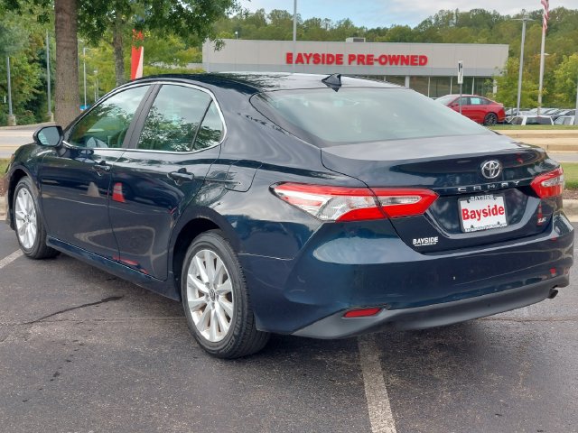 Used 2020 Toyota Camry LE FWD image 14