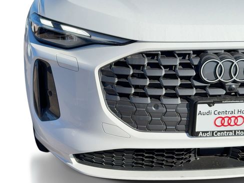 New 2025 Audi Q5 Premium w/ 19" Wheel Package image 11