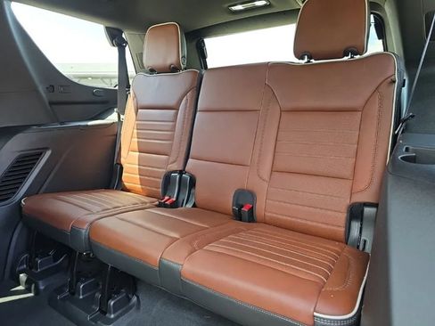 Used 2023 GMC Yukon Denali Ultimate AWD/4WD image 20