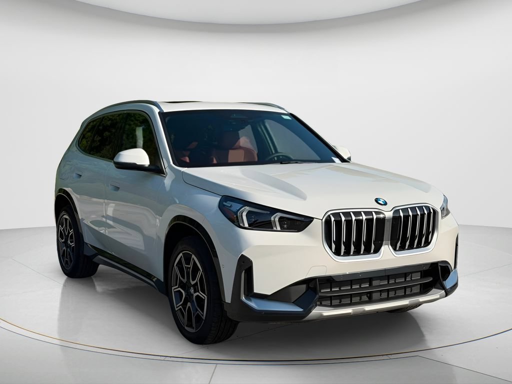 New 2026 BMW X1 xDrive28i w/ Convenience Package AWD/4WD image 3