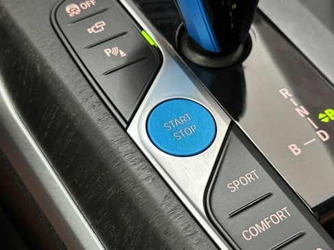 Certified 2023 BMW i4 eDrive40 RWD image 35