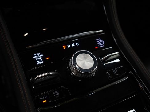 Used 2022 Jeep Grand Cherokee Summit image 20