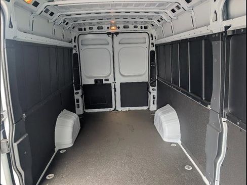 Used 2023 RAM ProMaster 3500 w/ Convenience Group image 25