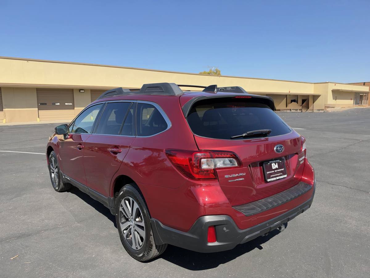 Used 2018 Subaru Outback 3.6R Limited AWD/4WD image 5