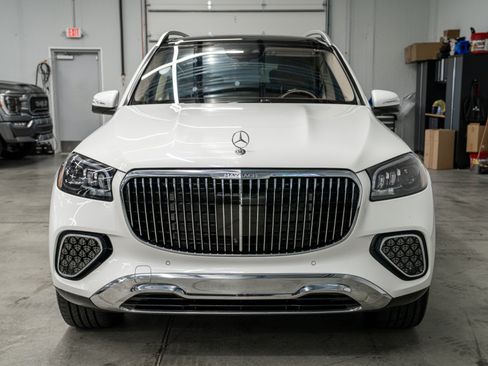Used 2026 Mercedes-Benz Maybach GLS 600 4MATIC image 4