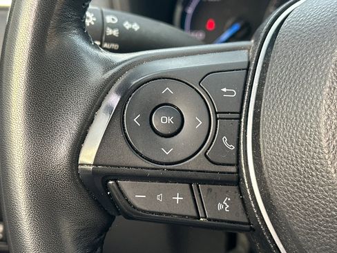 Used 2024 Toyota RAV4 SE image 37