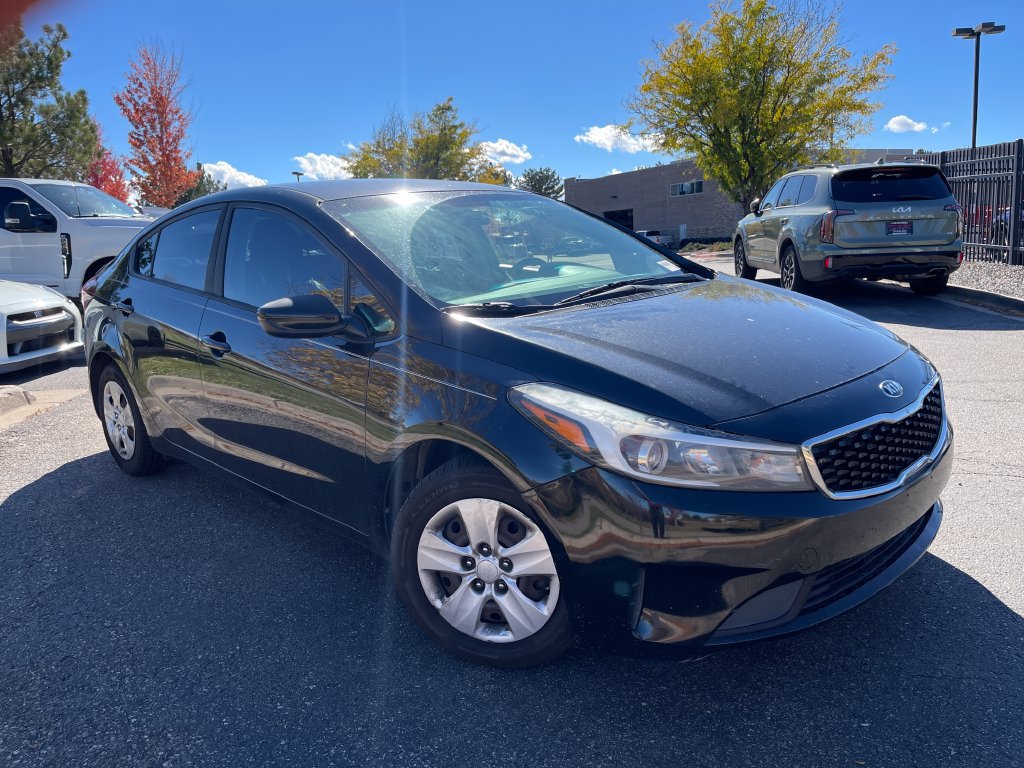 Used 2017 Kia Forte LX FWD image 1