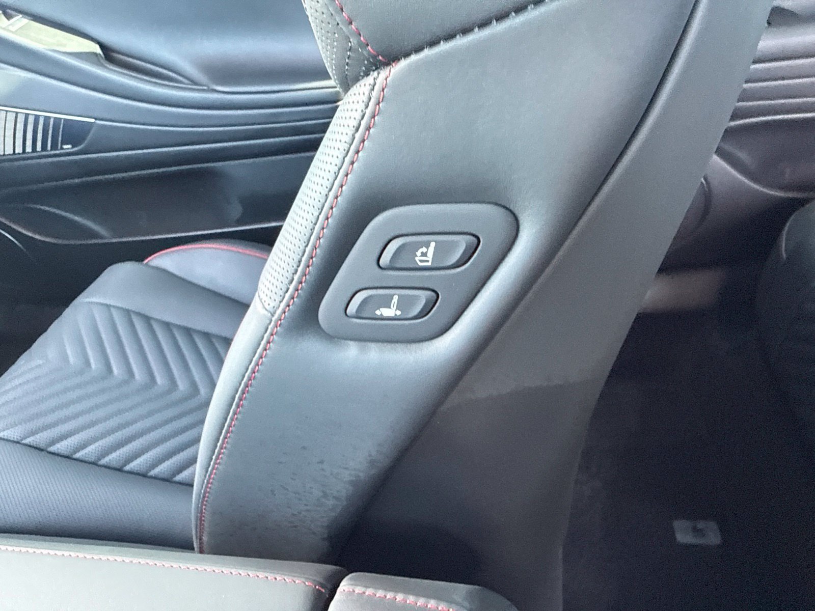 Used 2024 Genesis G80 3.5T Sport AWD/4WD image 18