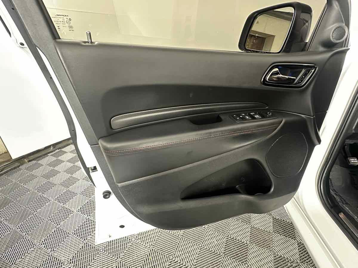 Used 2023 Dodge Durango GT AWD/4WD image 15