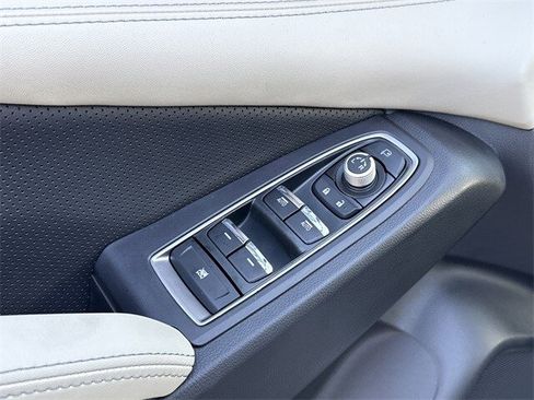 New 2025 Subaru Ascent Limited image 27