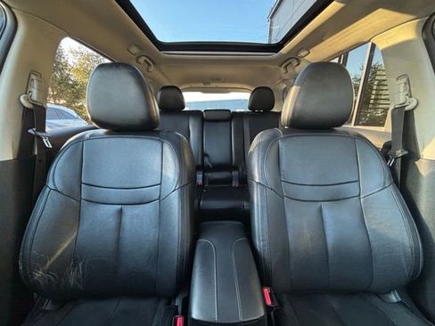 Used 2017 Nissan Rogue SL w/ SL Premium Package image 50