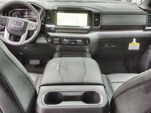 New 2025 GMC Sierra 2500 SLT w/ SLT Premium Package image 21