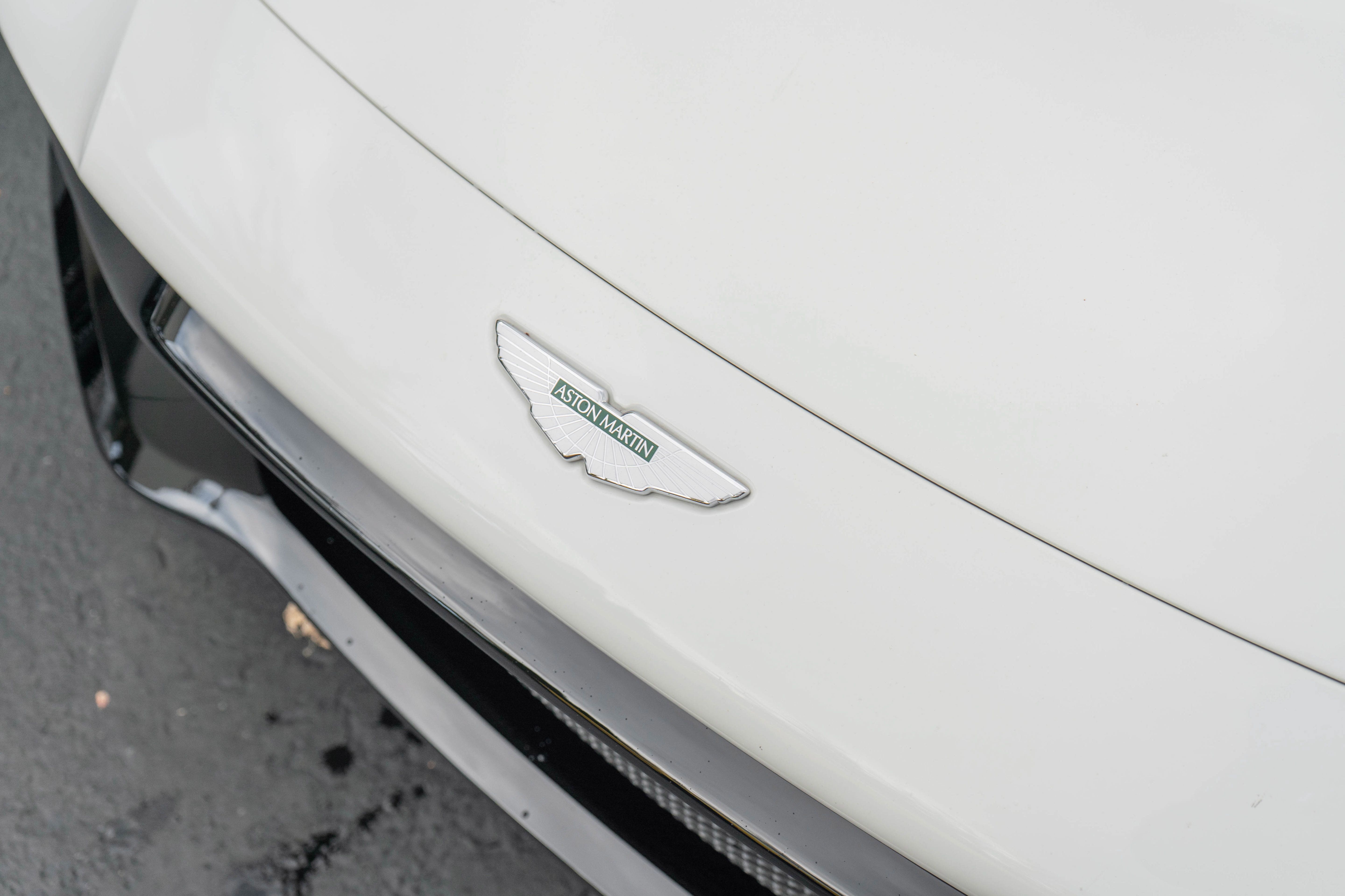 Used 2020 Aston Martin V8 Vantage Coupe RWD image 37
