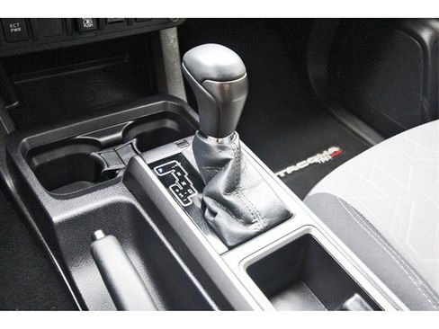 Used 2021 Toyota Tacoma TRD Sport image 26