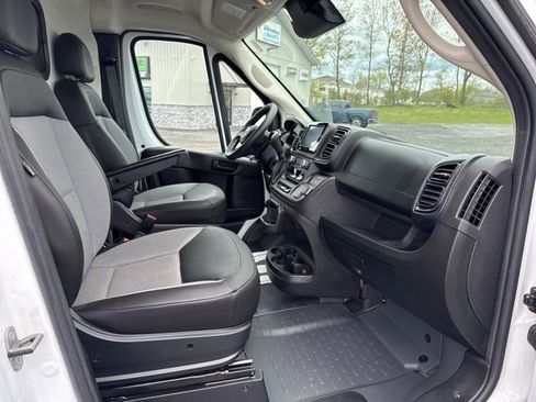 Used 2025 RAM ProMaster 3500 w/ Convenience Group image 18