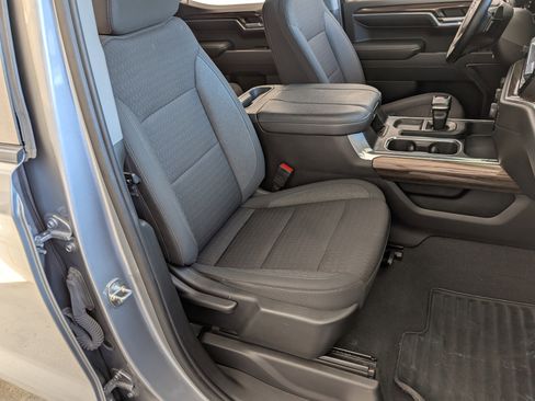 Used 2023 Chevrolet Silverado 1500 LT w/ Convenience Package II image 19