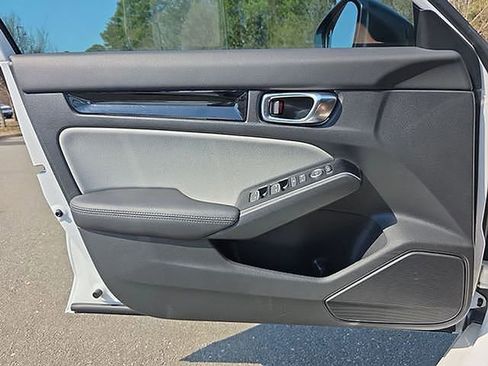 Used 2025 Honda Civic Sport Touring image 47