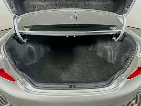 Used 2014 Toyota Camry SE image 27