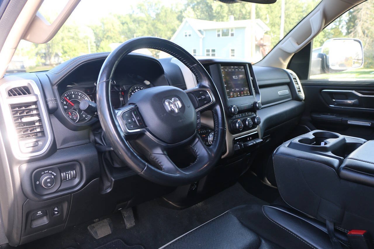 Used 2021 RAM 1500 Laramie w/ Off Road Group AWD/4WD image 34