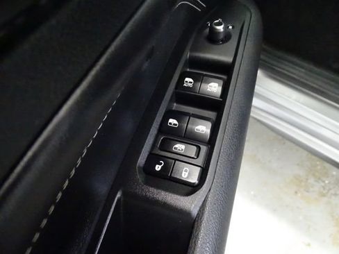 Certified 2023 Jeep Compass High Altitude w/ Driver Assist Group I AWD/4WD image 10