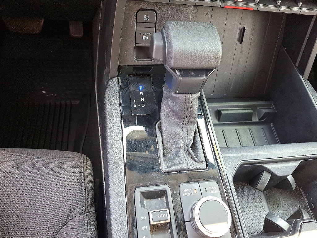 Used 2024 Toyota Tundra SR5 w/ SR5 Convenience Package AWD/4WD image 16