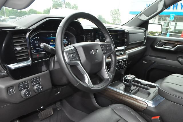 Used 2024 Chevrolet Silverado 1500 RST w/ RST All Star Premium Package AWD/4WD image 9