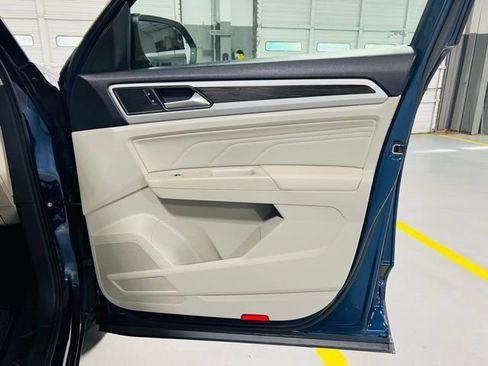 Used 2022 Volkswagen Atlas SE AWD/4WD image 36