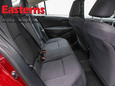 Used 2025 Toyota Corolla LE FWD image 23