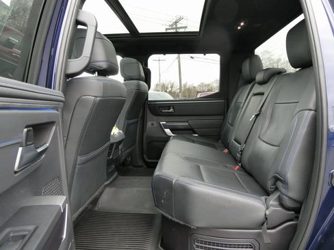 Used 2022 Toyota Tundra Platinum image 19