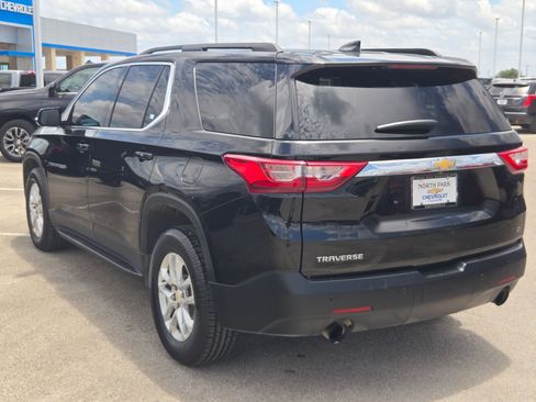 Used 2019 Chevrolet Traverse LT FWD image 5