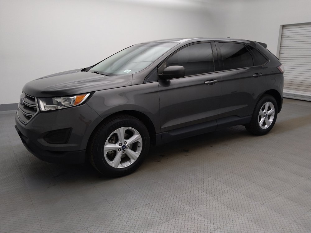 Used 2018 Ford Edge SE FWD image 2