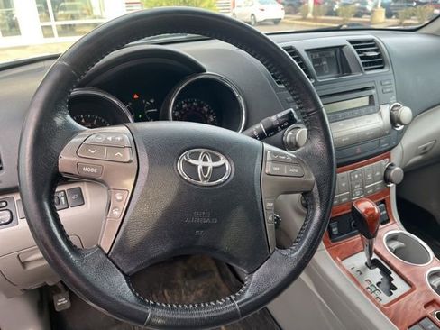Used 2010 Toyota Highlander Limited image 7