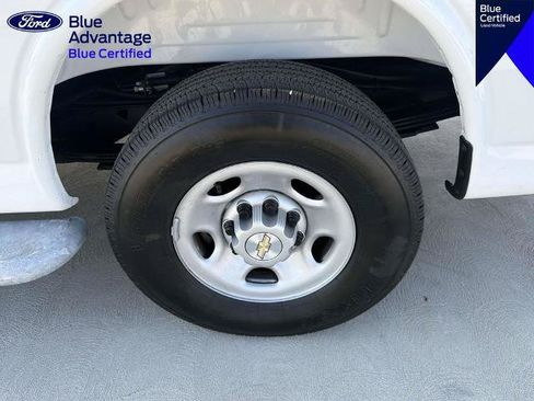 Used 2025 Chevrolet Express 2500 w/ Driver Convenience Package RWD image 19