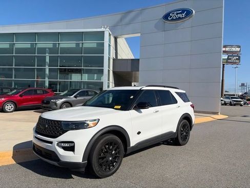 Used 2023 Ford Explorer King Ranch w/ Technology Package AWD/4WD image 1