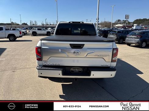 Certified 2021 Nissan Titan Platinum Reserve w/ Moonroof Package image 30