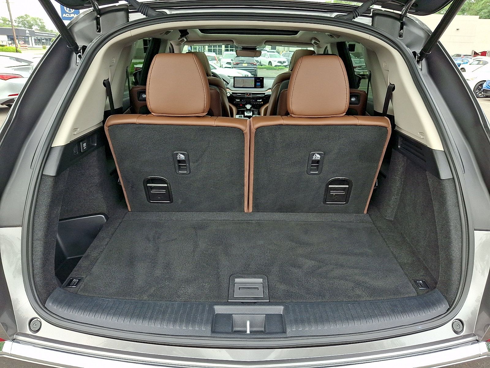 Certified 2024 Acura MDX w/ Technology Package AWD/4WD image 29