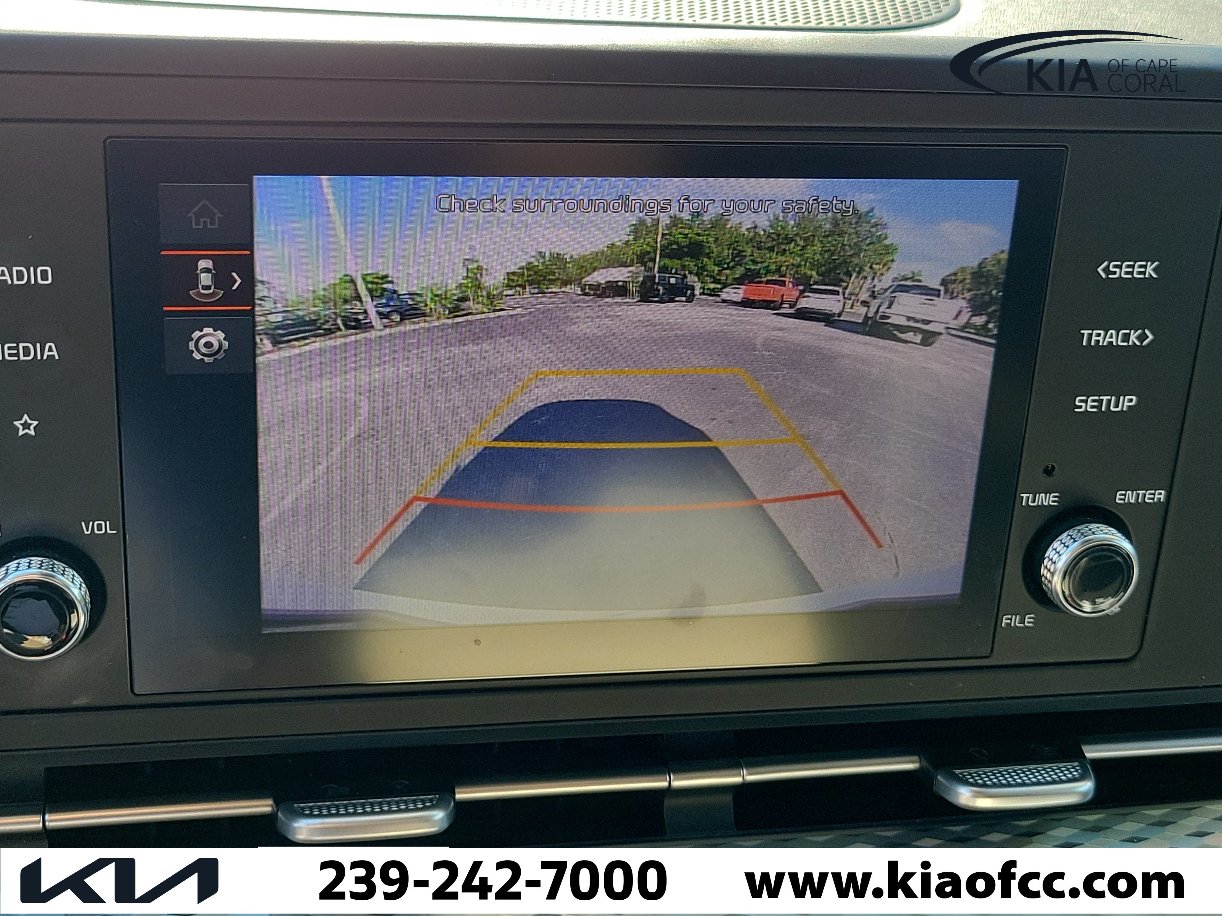 Certified 2024 Kia Carnival LX FWD image 28
