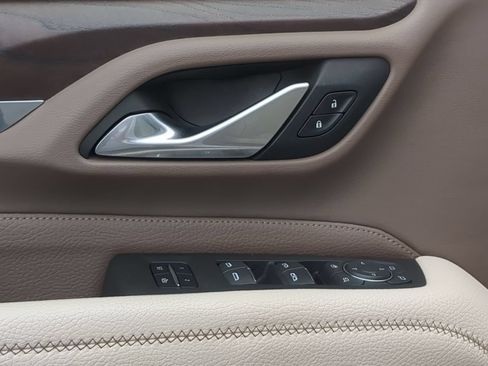 Used 2022 GMC Yukon XL Denali AWD/4WD image 24