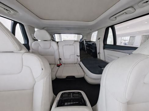 Certified 2025 Volvo XC90 B6 Plus w/ Protection Package Premier AWD/4WD image 14