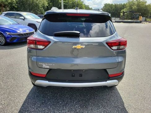 Used 2021 Chevrolet TrailBlazer LT w/ Convenience Package FWD image 11