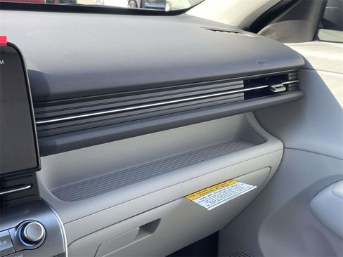 New 2026 Hyundai Kona SEL Premium image 30