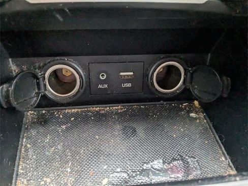 Used 2017 Hyundai Elantra SE image 19